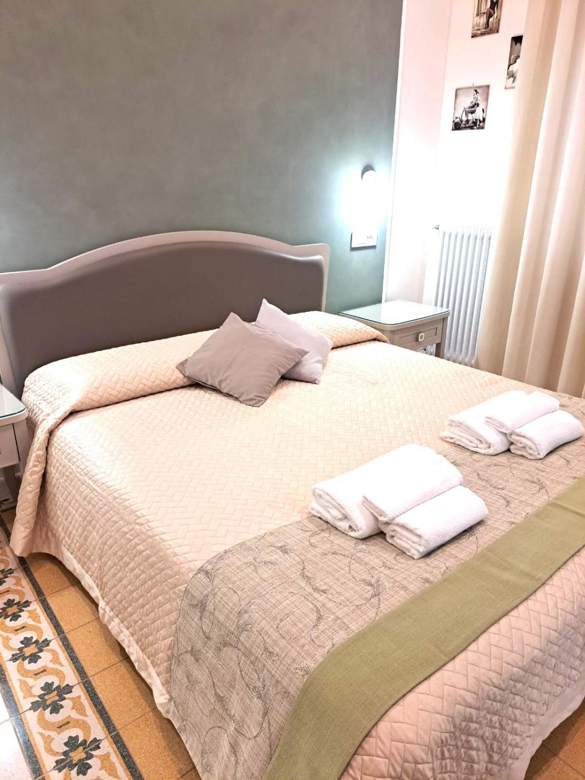 Dreaming Rome Suites Екстер'єр фото